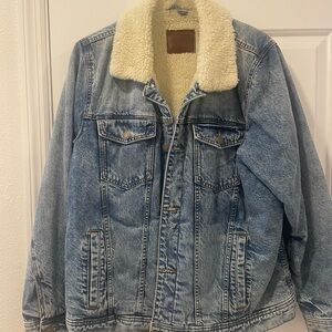Mens Abercrombie & Fitch gorgeous denim sherpa lined jacket never worn